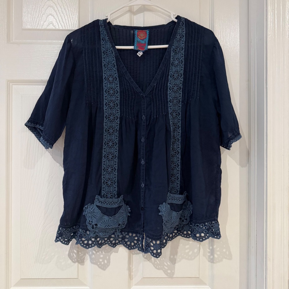 Johnny Was Navy Rayon Crochet Lace Pintuck Boho Peasant Blouse Top Cottagecore